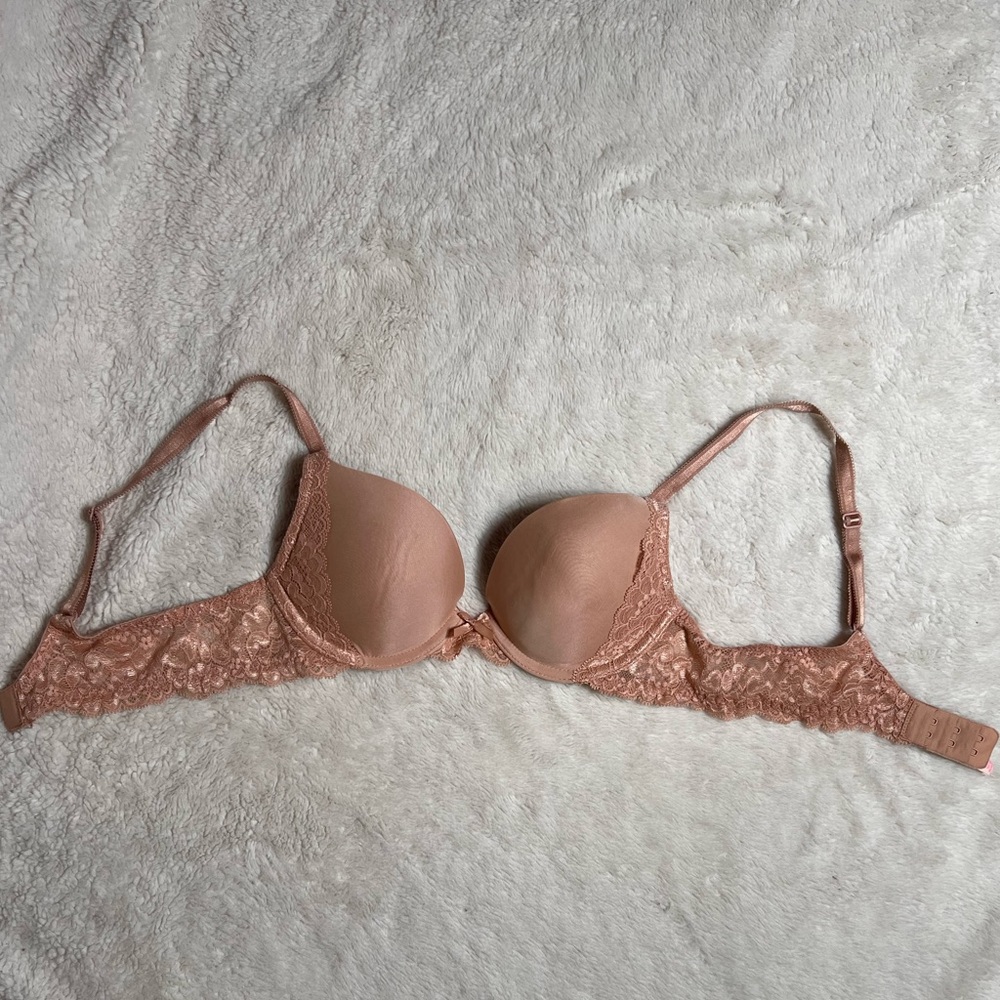 Victoria’s Secret Dream Angels push-up bra size 34A